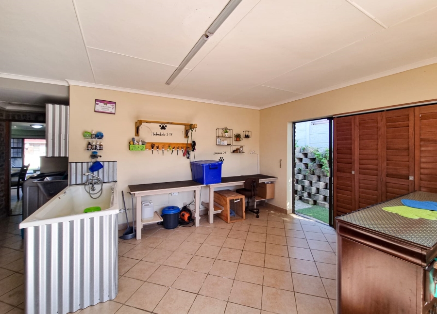3 Bedroom Property for Sale in Dana Bay Western Cape